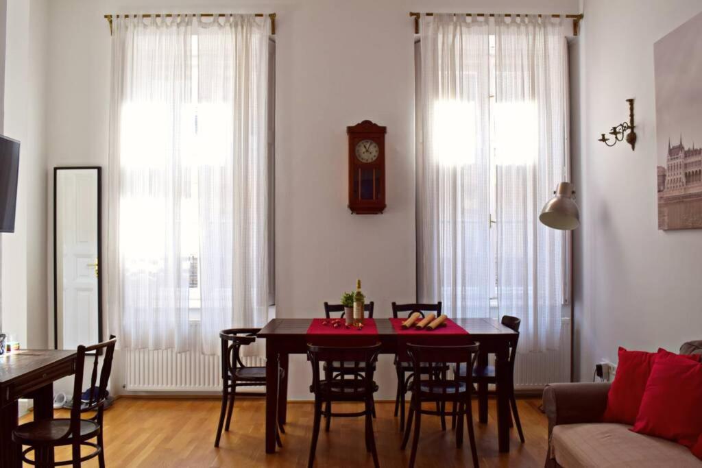 Central Budapest Apartment In Historical Building With Free Private Parking 外观 照片