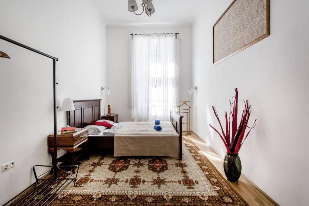 Central Budapest Apartment In Historical Building With Free Private Parking 外观 照片
